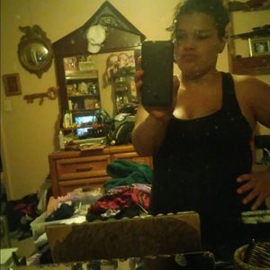 Meet your Posher, Monique